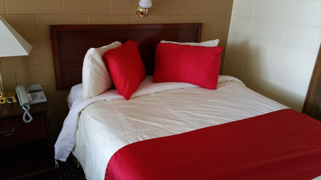 Riverview Motel